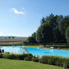 Sicht auf das Schwimmbecken 