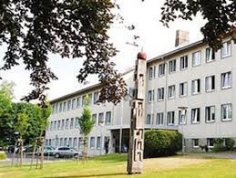 Seitenansicht von der Volkshochschule